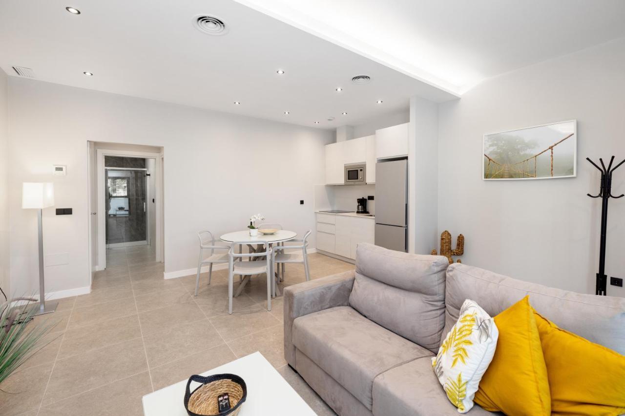 Apartamentos Turisticos Playa Marinsa Torre Del Mar Eksteriør bilde